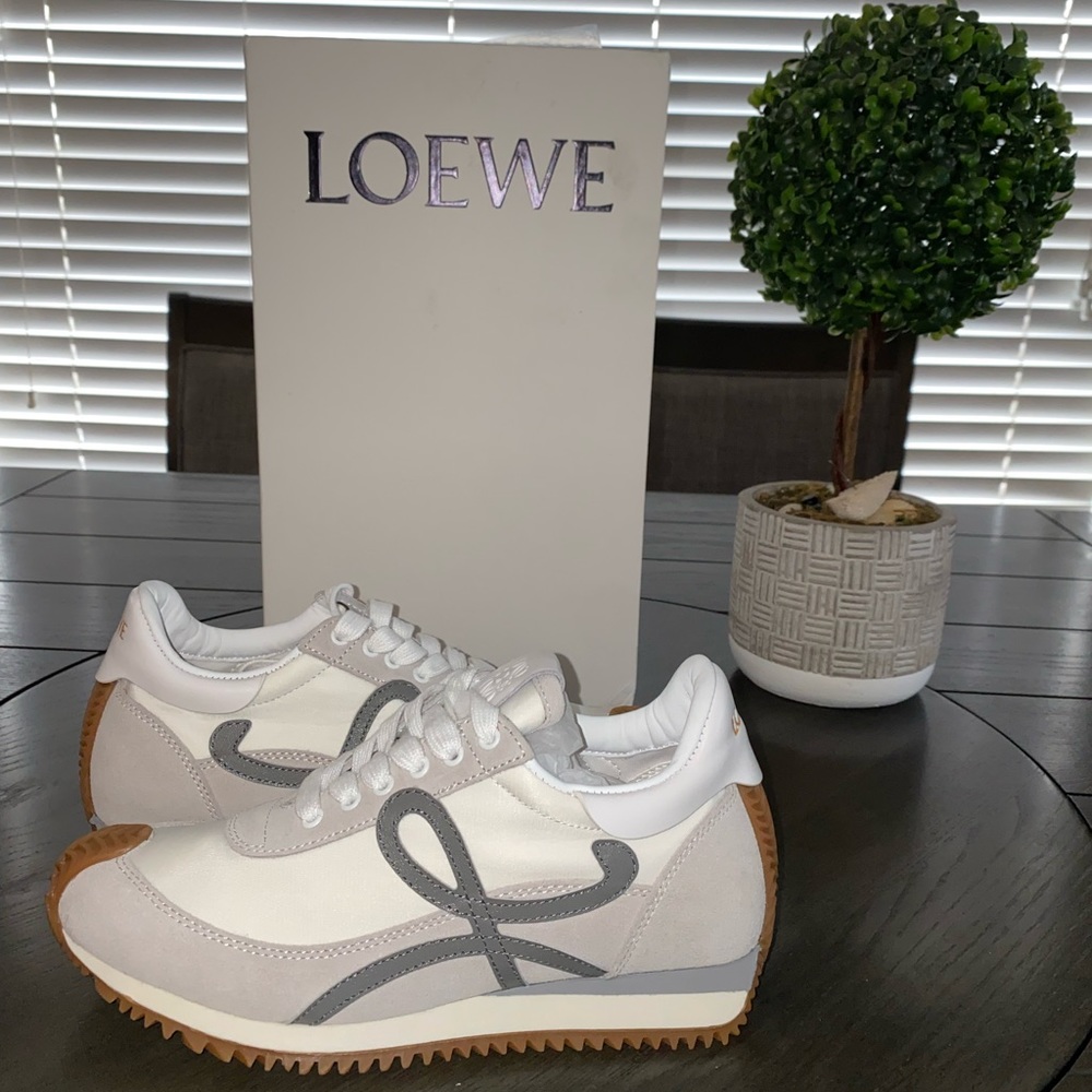 Loewe 1 size 5 Bran New in Box!!
